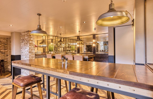 Hub By Premier Inn London - Soho