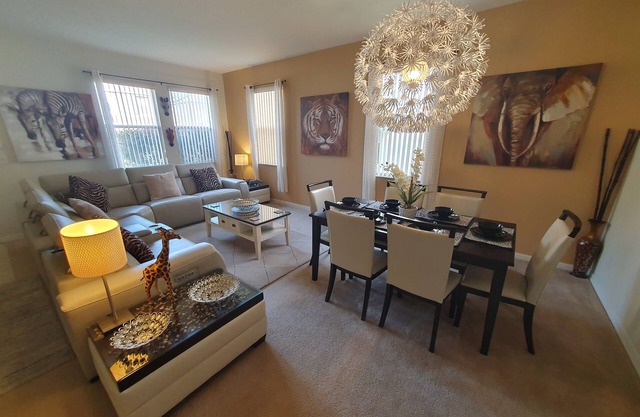 HUGE 5 Bedroom highly rated pool villa Star wars cinema, games room, Disney room