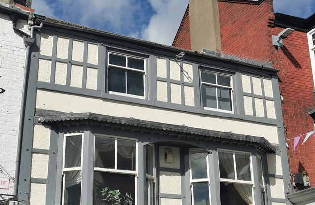 Huge 6-Bed Apartment in Darlington Centre