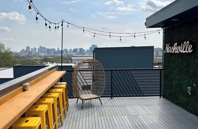 Huge Nashville Stunner Breathtaking Downtown Views