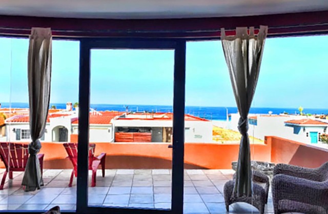 Huge Spectacular Ocean view 5 bedroom Vacation home, gated 24/7 Security