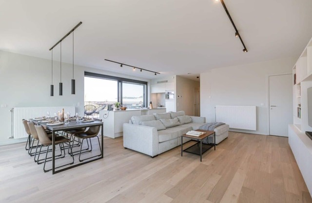 Huswell - Spacious apartment with nice terrac