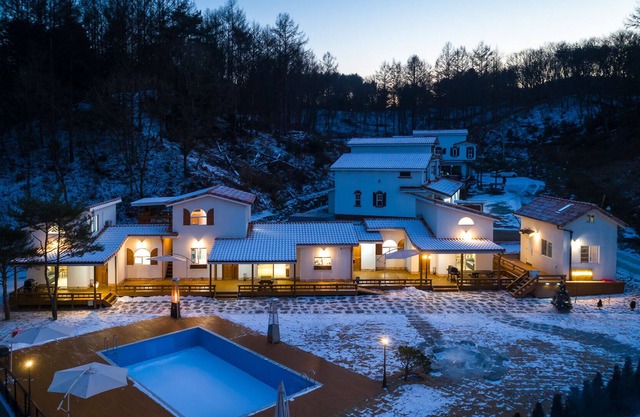 Hyovely House