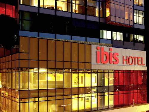 Ibis Hong Kong Central & Sheung Wan