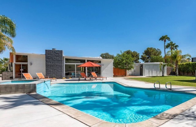 Iconic Mid-Century Modern House - Heated Pool, Spa and Cabana