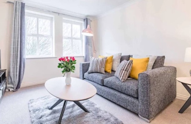 Ideal Corporate Let, Pinewood/Heathrow & Parking
