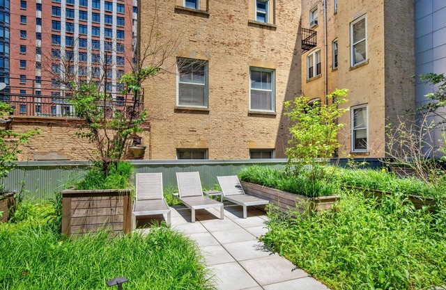 Ideal Downtown BK 2BR w/Elevator & Lounge, near groceries, by Blueground