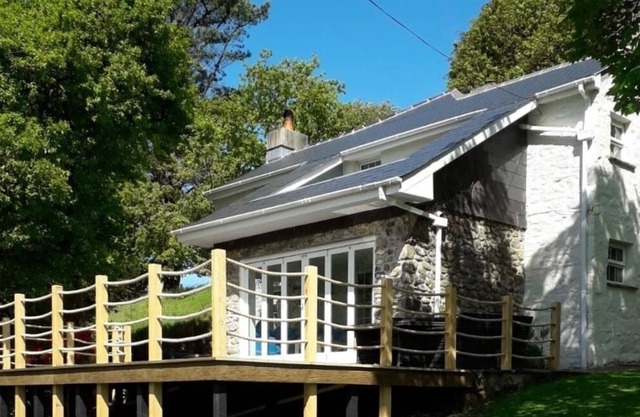 Idyllic peaceful detached Cornish Cottage