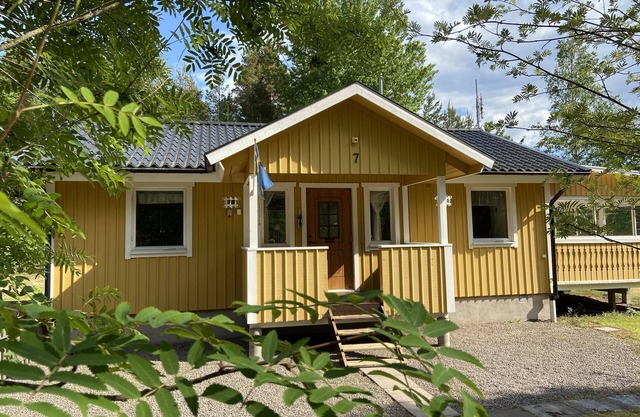 Idyllic vacation home for families, 75 m to the lake, in a quiet lakeside settlement