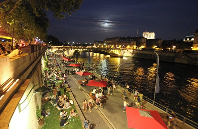 ILE ST LOUIS a quiet, privileged and luxurious environment.