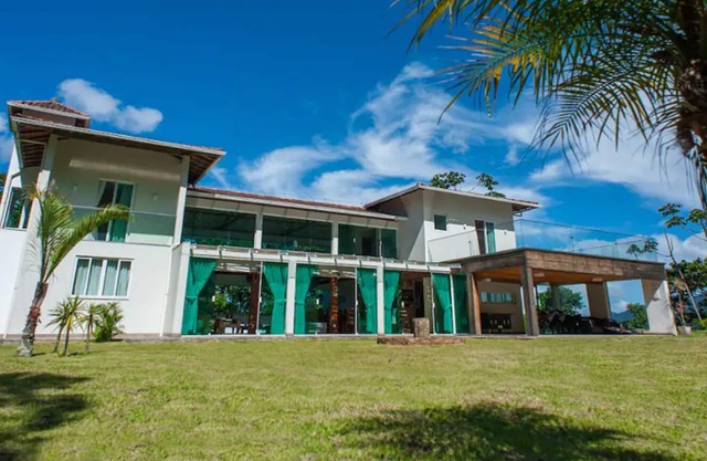 Immaculate Home! This is your best option in the mountains.