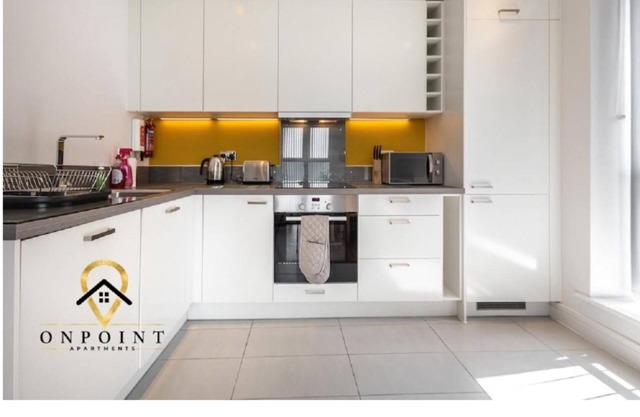 Impeccable 2-bed Apartment in Reading