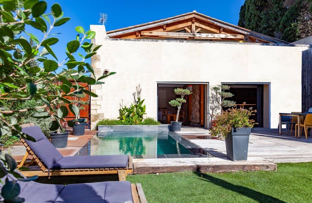 In Provence near the Luberon. Contemporary house with private heated pool