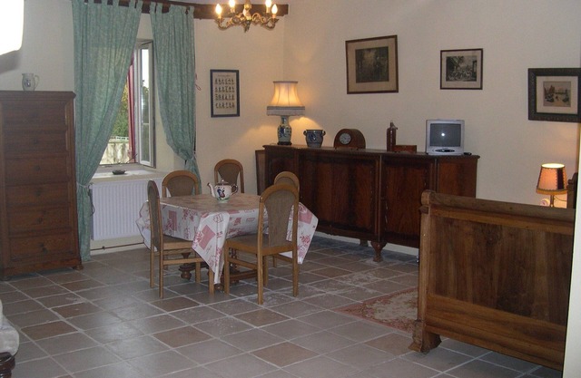 In the heart of the Morvan Spacious and charming apartment for 4 people