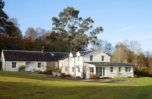 In the most idyllic setting is Port na Mine, a very special holiday home with breath-taking views.