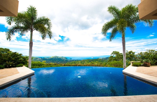 Incredible 4 Bedroom villa with wonderful views