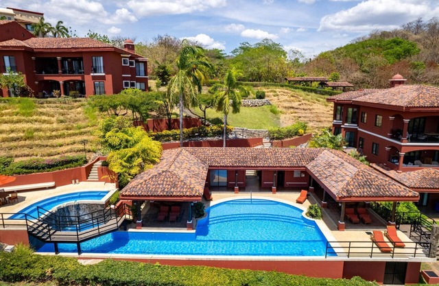 Incredible Condo with great ocean view- At Reserva Conchal
