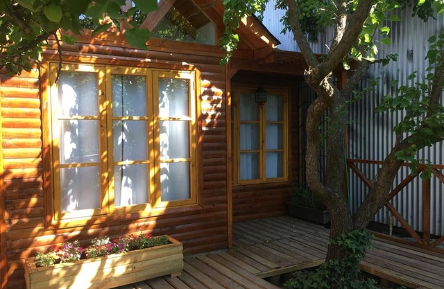 Independent Cabin