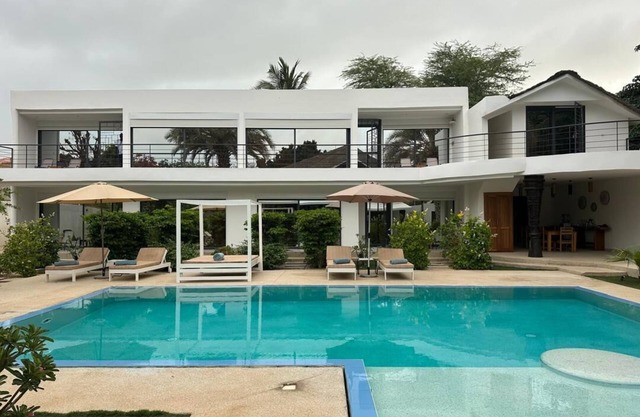 Independent suite in luxury guest house SENEGAL