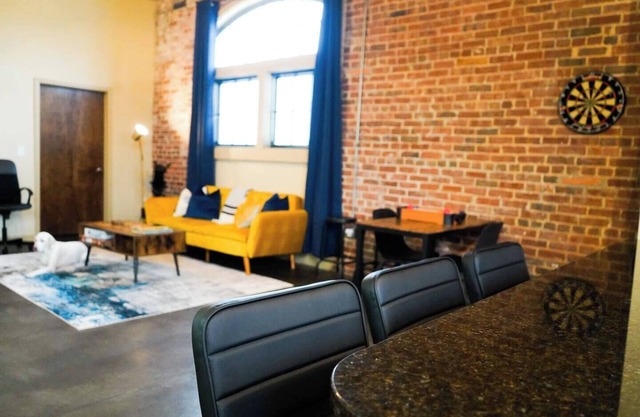 Industrial Escape 2bdrm/2bath