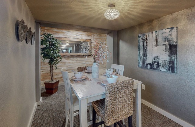 Industrial Stylish Calacatta