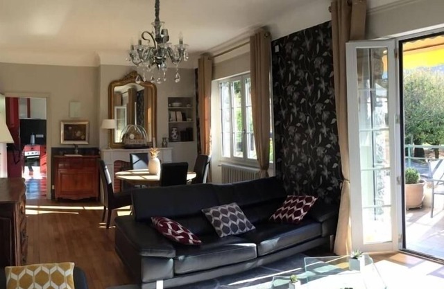 Inn Entraygues-sur-Truyère, 2 bedrooms, 5 people