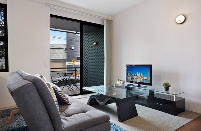 Inner-City Brisbane 1-Bed with Pool, Gym & Parking