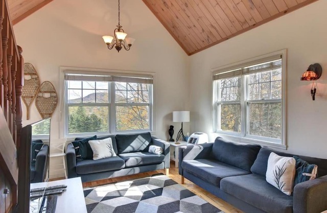 Instant Suites Luxury 3 BR Cabin with Breathtaking Views