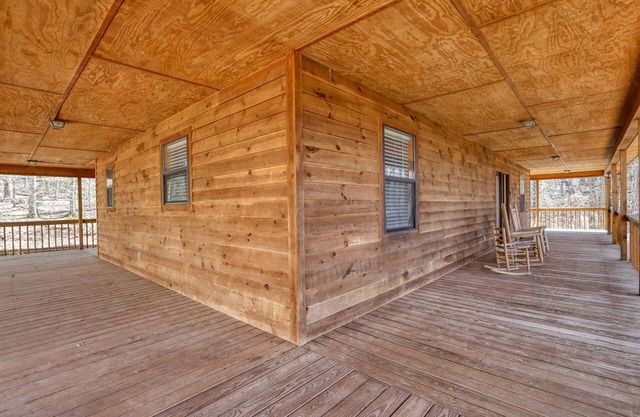 Into the Wild - 2 Bedrooms, 3 Baths, Sleeps 6 Home by RedAwning