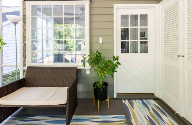 Inviting 3BR/2.5BA Home w/A+ Outdoor Amenities!