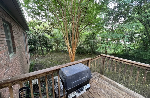 Irondale Three Bedroom House with Parking