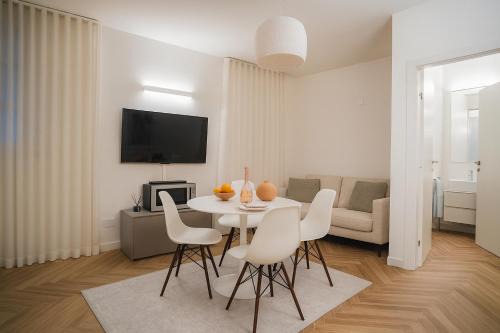 ISEO LAKE - Free Wi-Fi and Private Parking Included