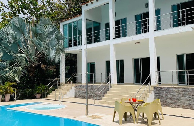 Isla Privada al interior de Colombia en Prado Tolima