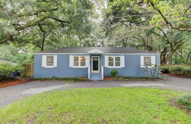 Island Living w/Screened Porch+King Bed+Foosball!