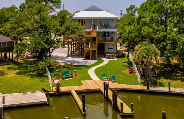 Island Soul Rendezvous Bay Villa - Unit 4 - 500 Lemoyne 1 Bedroom Condo by RedAwning