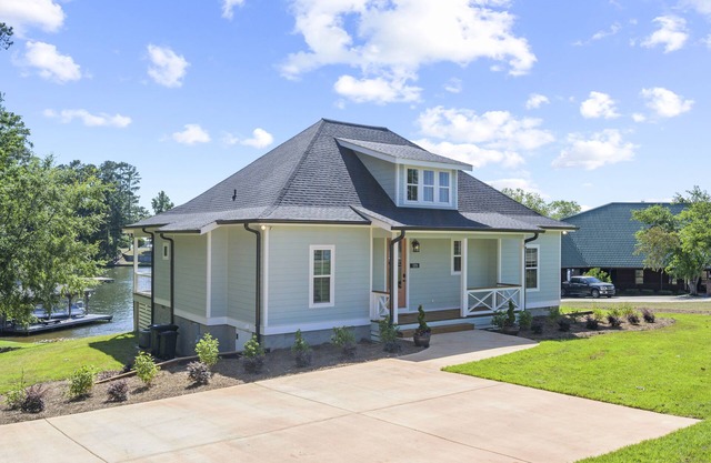 It's Shore To Be A Lake Day - Brand New Beautifully Decorated Lake Home