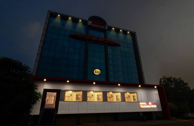 Itsy Hotels Yogeshwara Grand