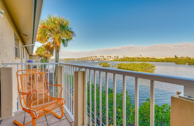 Jade Winds Condo - Beach-side and Riverfront - 1BR/1BA #16
