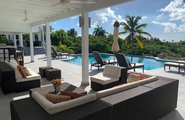 Jardin Creole in Marigot by Personal Villas - Ideal for a Family or a Group