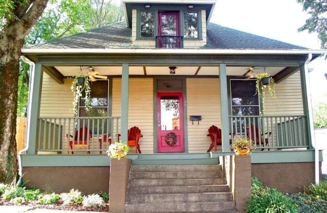 Jennings · Downtown Knox! Walk to Food & Drinks + Fire Pit
