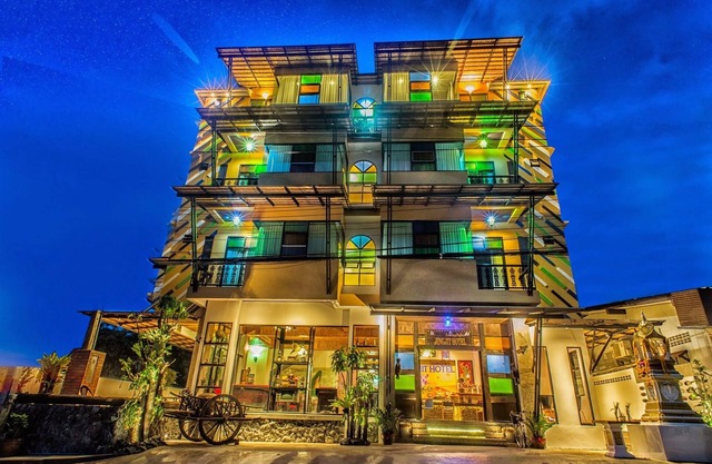 Jingjit Hotel