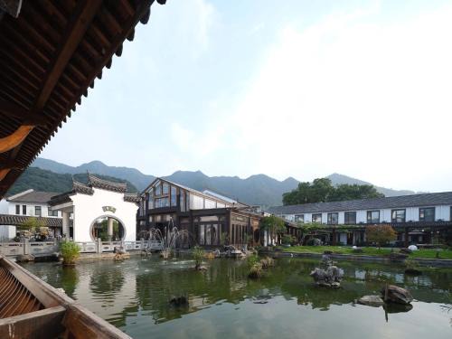 Jinyun Maixiang Hidden Villa (Jinyun Shuangmian Museum Store)