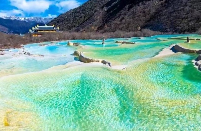 Jiuzhaigou Cloudy Hotel