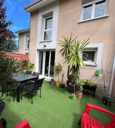 Jolie maison paisible