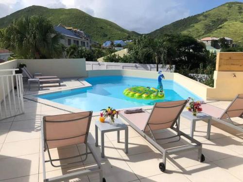 Jolie Suite dans résidence avec piscine