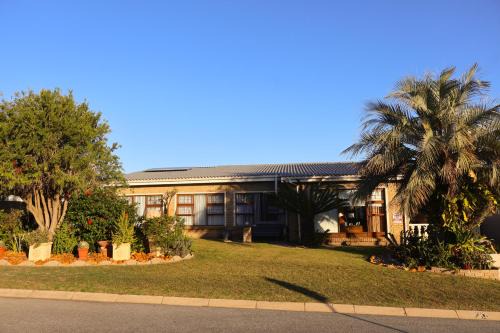 Jomari Guest House