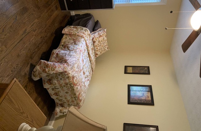Journey’s Pad minutes to Atlanta Metro Studios