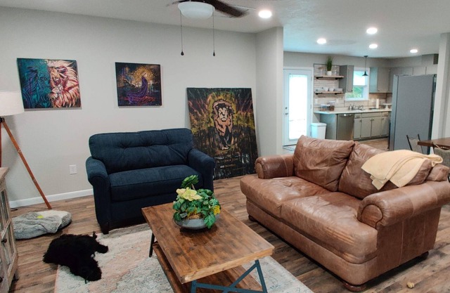 Joyful, renovated home near lakes, golf, and town