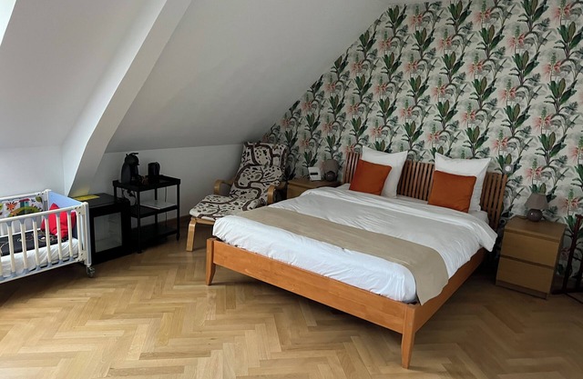 Jules & Leonard room in Château Camus