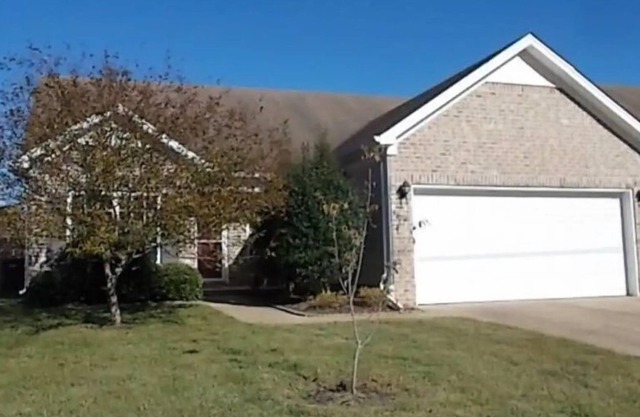 Just over 30 mins from downtown Nashville!